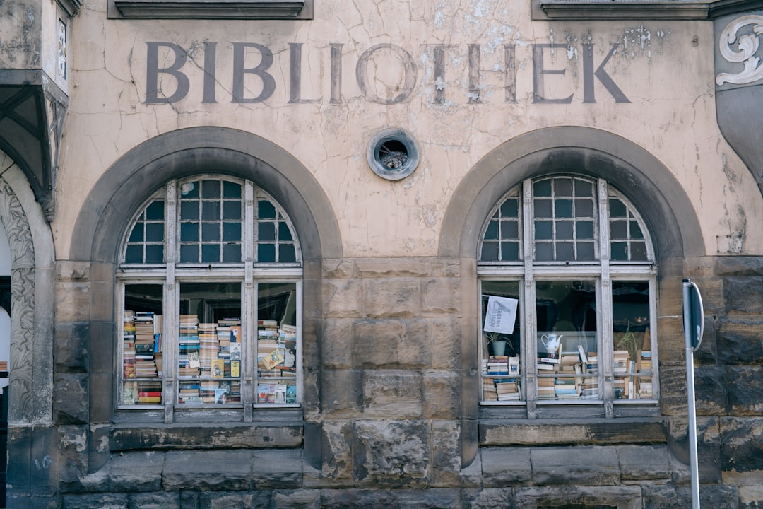 Why TomeTreasures.com is the Ideal Spot for Book Collectors